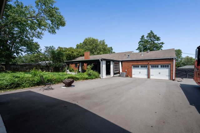 234 W End Hts, Lebanon, TN 37087