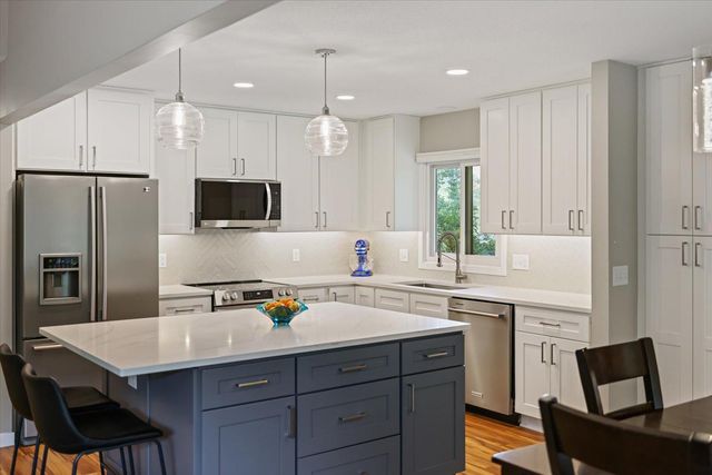 8944 Darnel Road, Eden Prairie, MN 55347