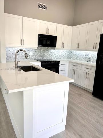 23260 New Coach Way, Boca Raton, FL 33433