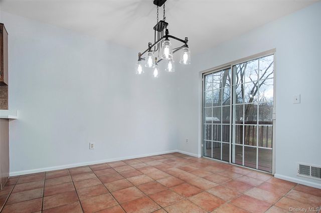 14 Woodbine Drive, Highland Mills, NY 10930