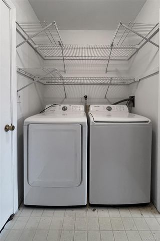 14 Woodbine Drive, Highland Mills, NY 10930