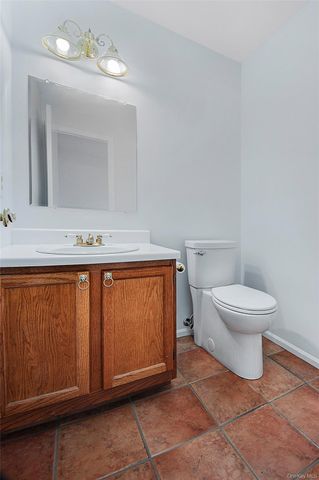 14 Woodbine Drive, Highland Mills, NY 10930