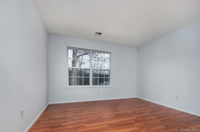 14 Woodbine Drive, Highland Mills, NY 10930