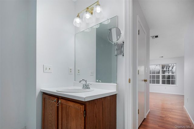 14 Woodbine Drive, Highland Mills, NY 10930