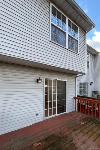 14 Woodbine Drive, Highland Mills, NY 10930