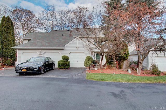 14 Woodbine Drive, Highland Mills, NY 10930