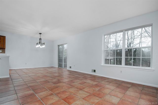 14 Woodbine Drive, Highland Mills, NY 10930