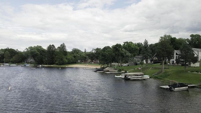 33197 S Lakeshore DRIVE, Burlington, WI 53105