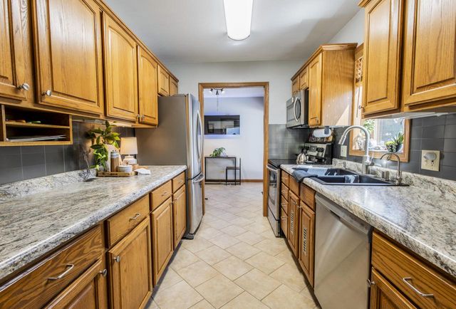 33197 S Lakeshore DRIVE, Burlington, WI 53105