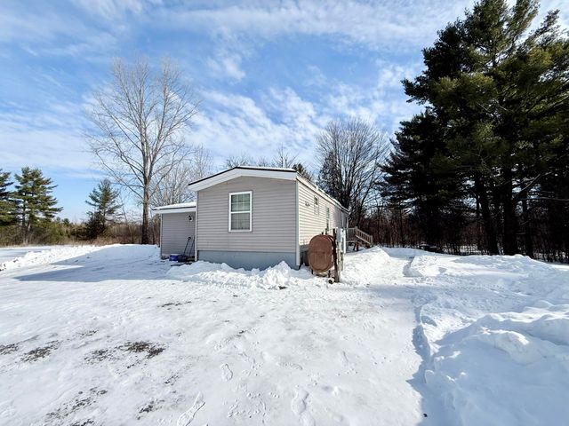 1724 Ridge Road, Champlain, NY 12919