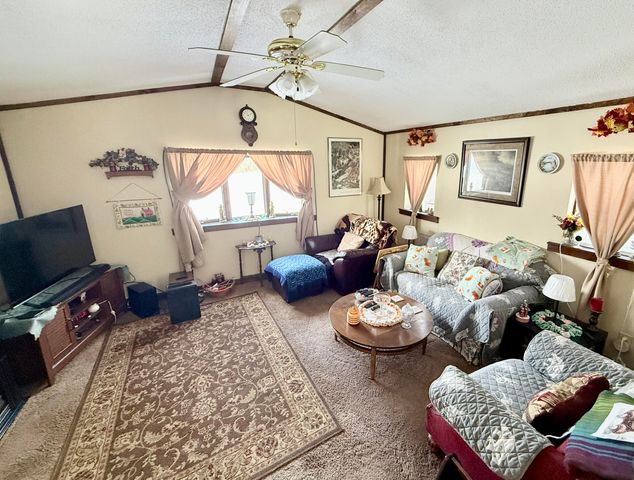 1724 Ridge Road, Champlain, NY 12919