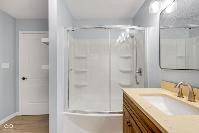 2001 W Woodmont Drive, Muncie, IN 47304