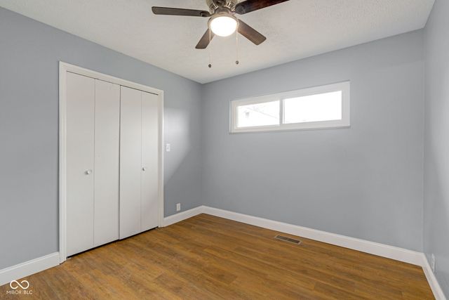 2001 W Woodmont Drive, Muncie, IN 47304