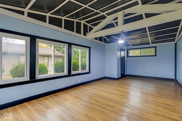 2001 W Woodmont Drive, Muncie, IN 47304