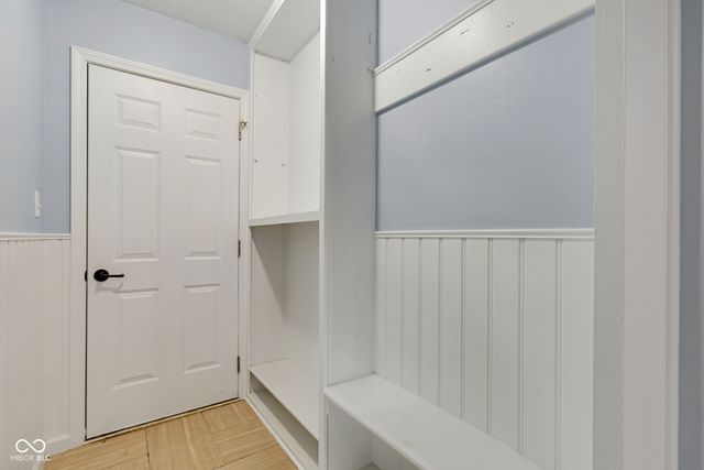 2001 W Woodmont Drive, Muncie, IN 47304