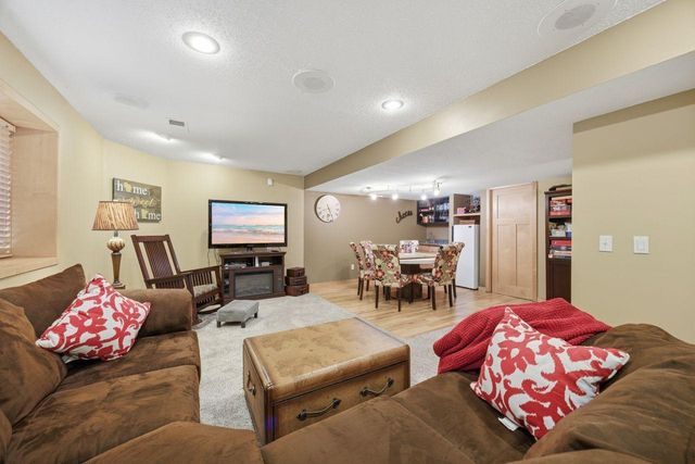 1124 Garden Brook Drive, Sauk Rapids, MN 56379