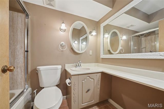 11872 Cresta Verde Drive D, St Louis, MO 63146