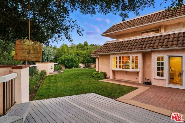 23731 Park Madrid, Calabasas, CA 91302