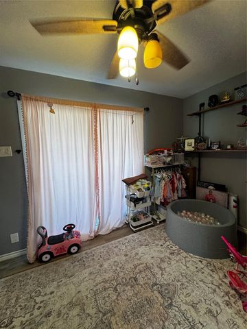 854 T C Jester Boulevard, Houston, TX 77008