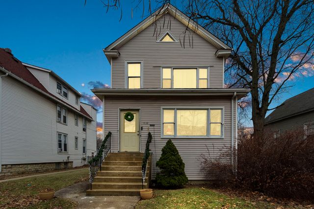 1032 S Maple Avenue, Oak Park, IL 60304