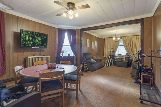 1032 S Maple Avenue, Oak Park, IL 60304