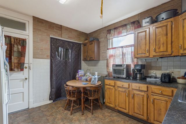 1032 S Maple Avenue, Oak Park, IL 60304