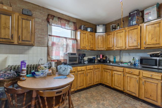 1032 S Maple Avenue, Oak Park, IL 60304