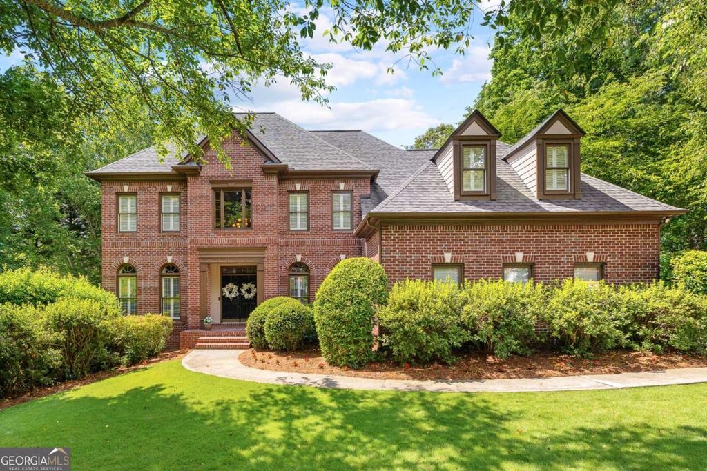 635 Vinings Estates Drive SE, Smyrna, GA 30126