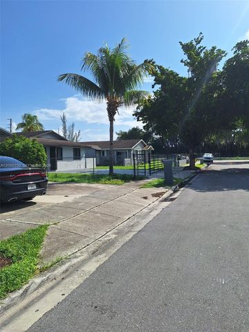 432 NW 15th Street, Florida City, FL 33034
