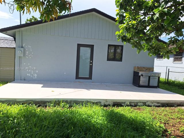432 NW 15th Street, Florida City, FL 33034