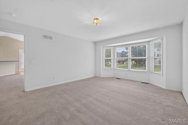 51 Huntgate Drive 9A, St Peters, MO 63376