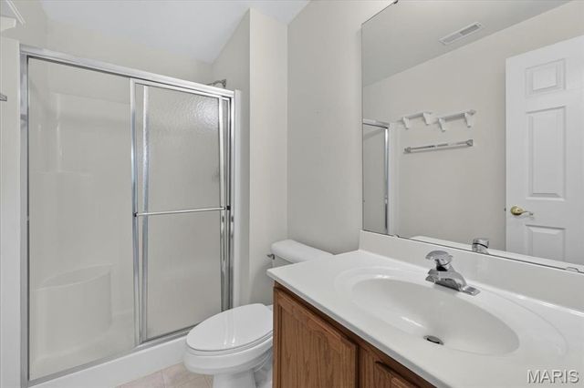 51 Huntgate Drive 9A, St Peters, MO 63376
