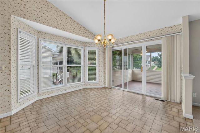 51 Huntgate Drive 9A, St Peters, MO 63376