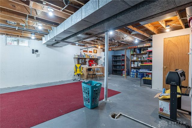 3700 Fiesta Way, Middletown, OH 45044