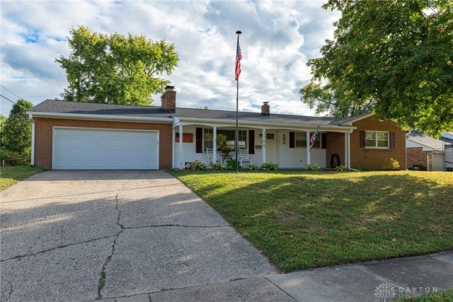 3700 Fiesta Way, Middletown, OH 45044