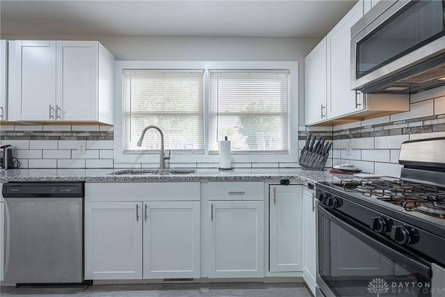 3700 Fiesta Way, Middletown, OH 45044