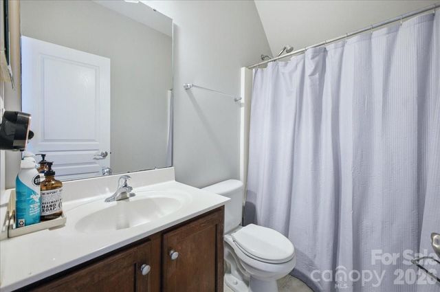 1825 Laveta Road, Charlotte, NC 28269