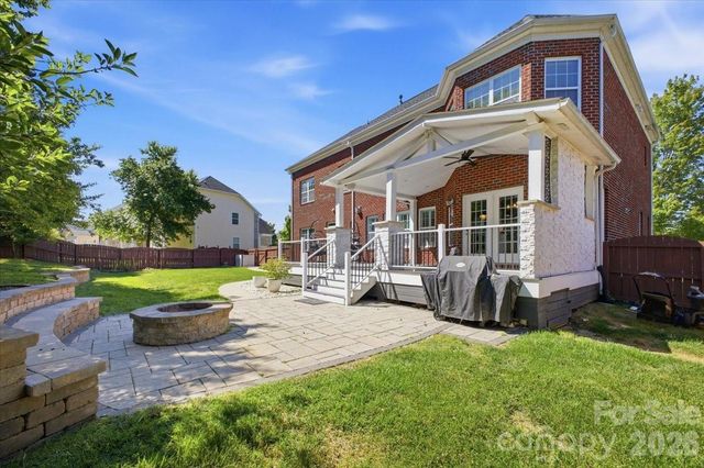 1825 Laveta Road, Charlotte, NC 28269