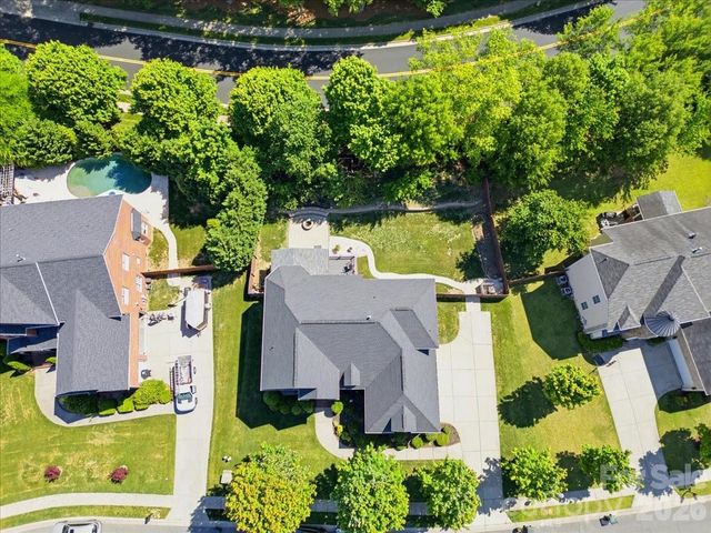 1825 Laveta Road, Charlotte, NC 28269