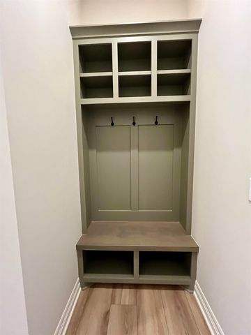 2591 N Doris Ct, Wichita, KS 67205