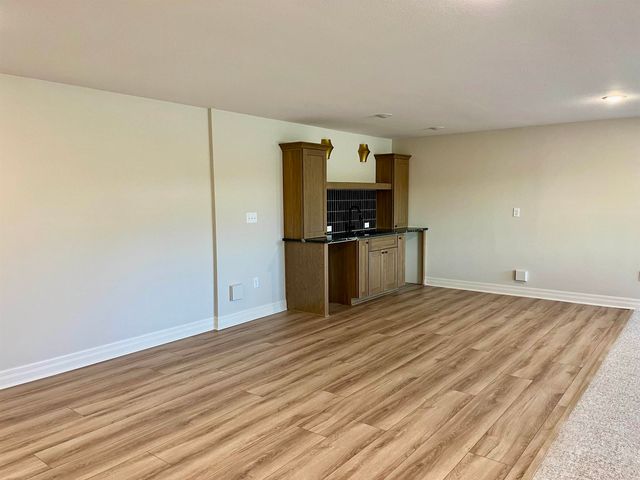 2591 N Doris Ct, Wichita, KS 67205