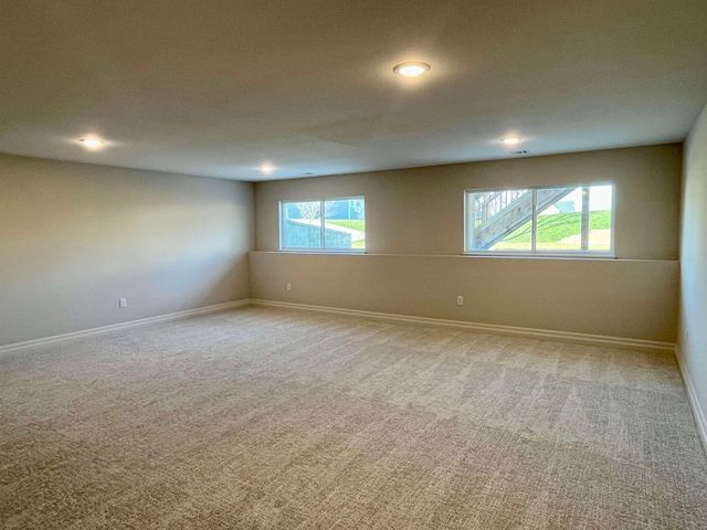 2591 N Doris Ct, Wichita, KS 67205