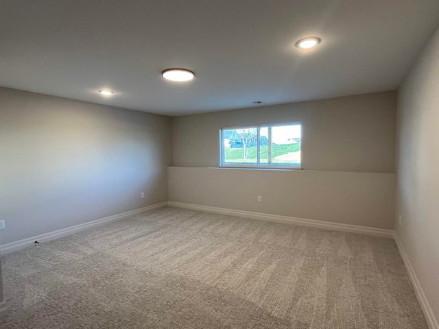 2591 N Doris Ct, Wichita, KS 67205