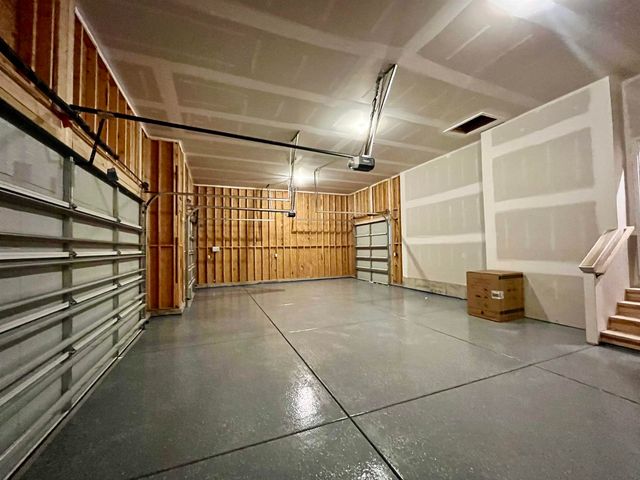 2591 N Doris Ct, Wichita, KS 67205