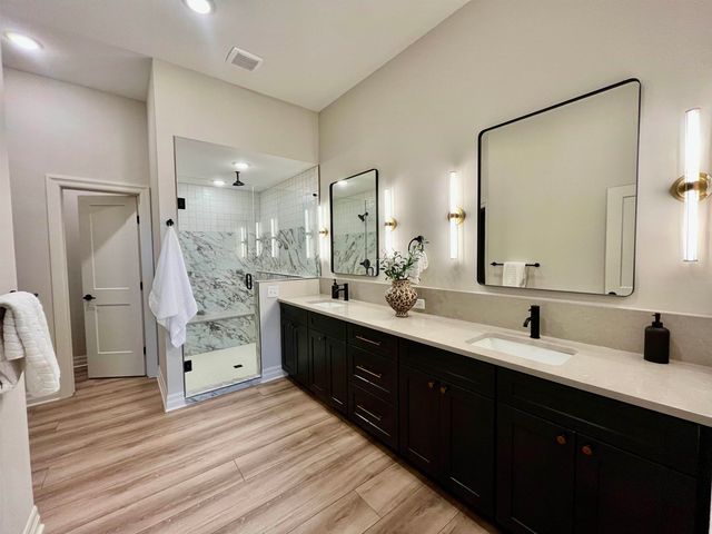 2591 N Doris Ct, Wichita, KS 67205