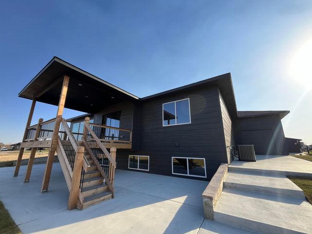 2591 N Doris Ct, Wichita, KS 67205