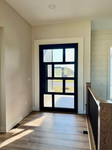 2591 N Doris Ct, Wichita, KS 67205