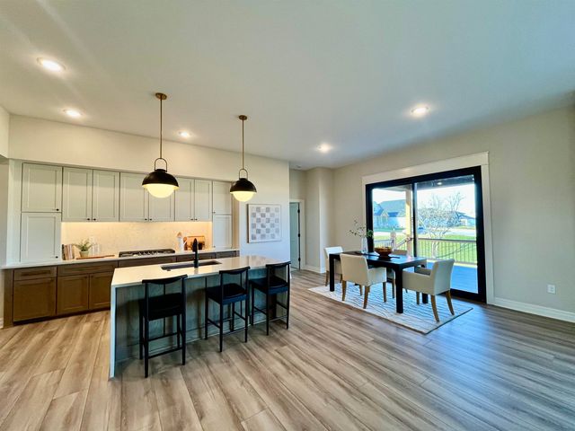 2591 N Doris Ct, Wichita, KS 67205