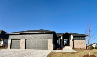 2591 N Doris Ct, Wichita, KS 67205