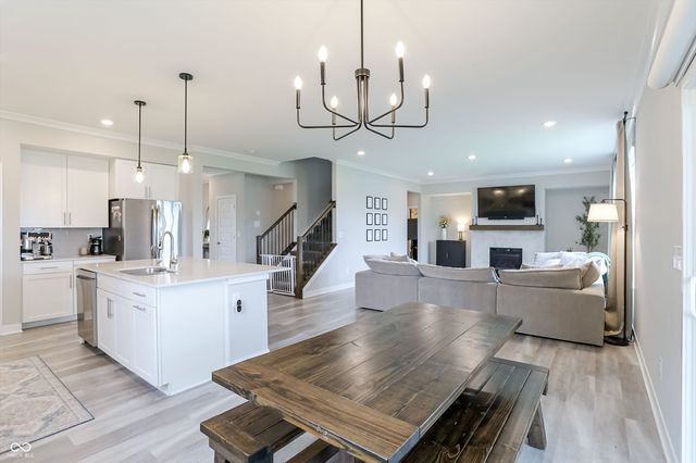 19371 Gillcrest Drive, Noblesville, IN 46062